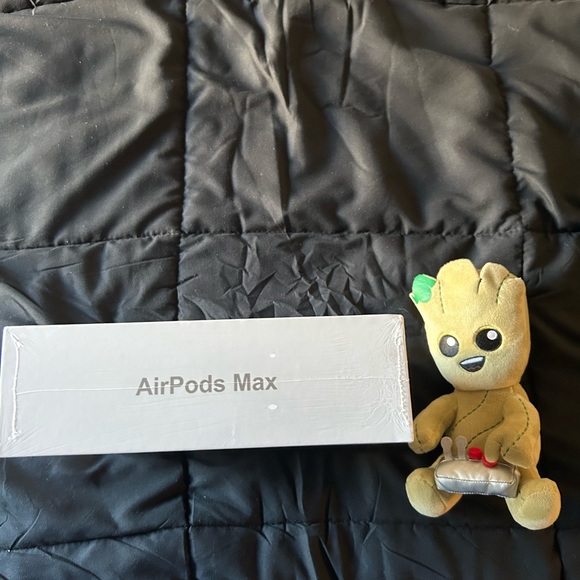 Apple airpods Max - Space Gray Comes with smart case - Picture 1 of 4